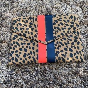 Stella & Dot leopard clutch